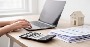 Comment utiliser un calculateur de prêt immobilier pour optimiser votre emprunt